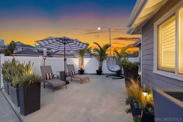 Carlsbad, CA 92011,6951 Quiet Cove Dr