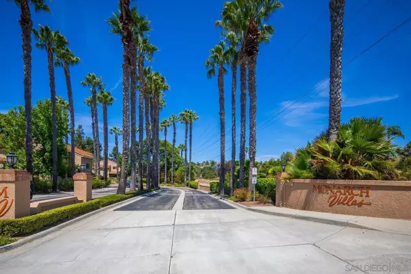 Carlsbad, CA 92009,7737 Caminito Monarca #106