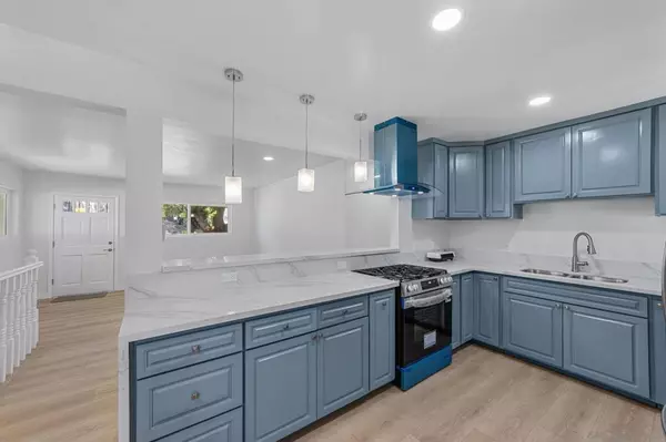 2256 El Prado, Lemon Grove, CA 91945