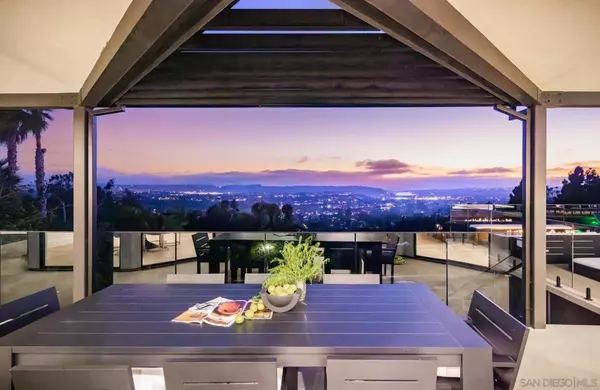 Carlsbad, CA 92009,3240 Piragua St