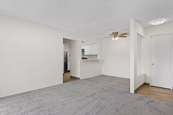 San Diego, CA 92108,1349 Caminito Gabaldon #C