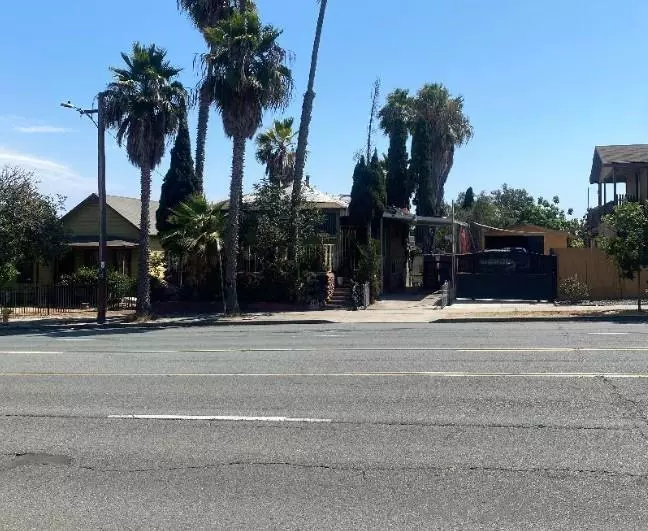 San Diego, CA 92102,3043 Market Street