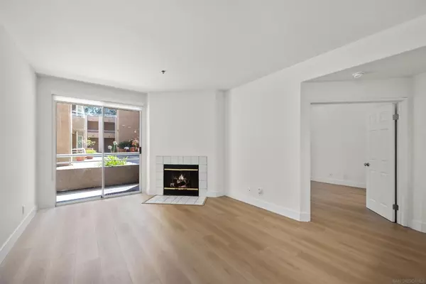 San Diego, CA 92122,3969 Mahaila Ave #104