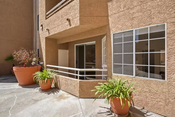 San Diego, CA 92122,3969 Mahaila Ave #104