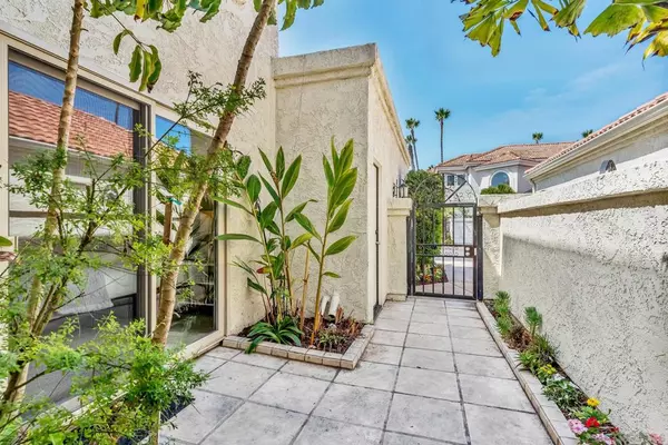 Coronado, CA 92118,57 Tunapuna Ln