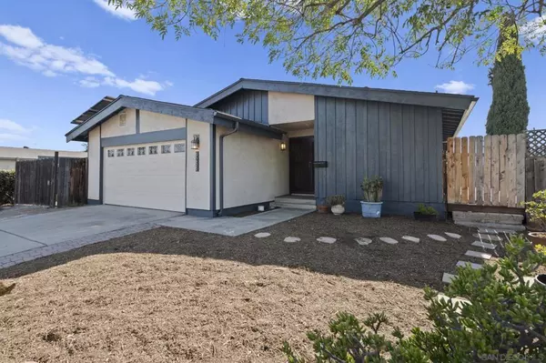 Santee, CA 92071,9256 Allano Way