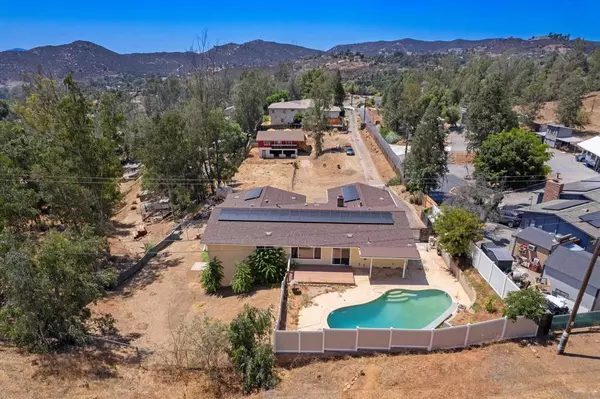 Lakeside, CA 92040,10957 VALLE VISTA ROAD