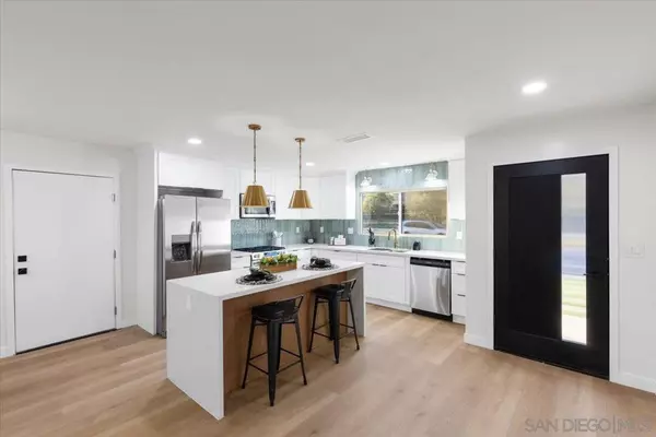 Santee, CA 92071,9659 Mast Blvd