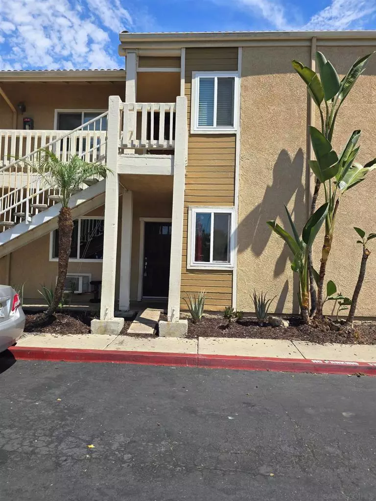 Escondido, CA 92025,340 W 15Th Ave #5