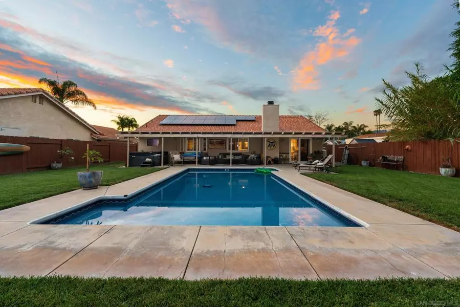 12515 Leyendekker Rd, Lakeside, CA 92040