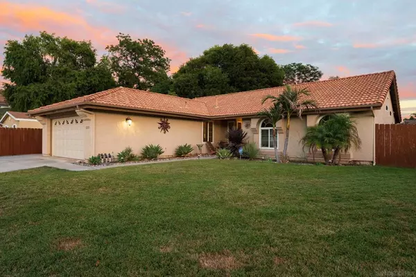 12515 Leyendekker Rd, Lakeside, CA 92040