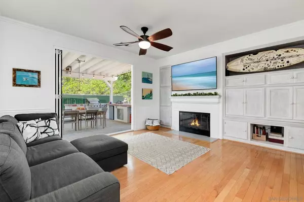 Carlsbad, CA 92010,3498 Harwich Dr