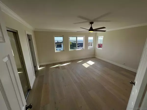 San Diego, CA 92124,11524 Azucena Dr