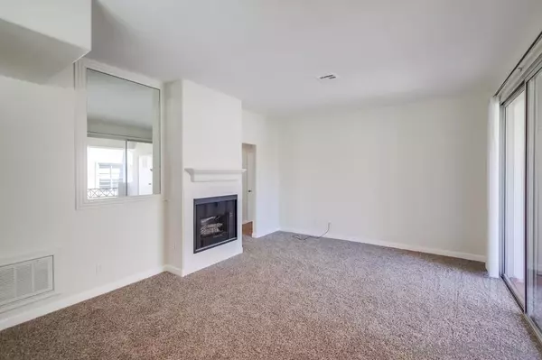 3519 Caminito El Rincon #300, San Diego, CA 92130