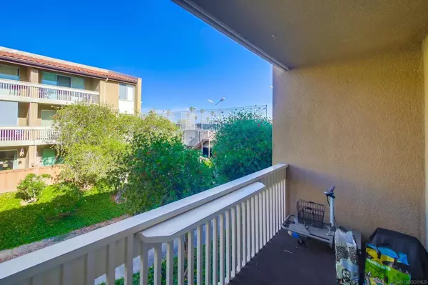 1855 Diamond St #201, San Diego, CA 92109