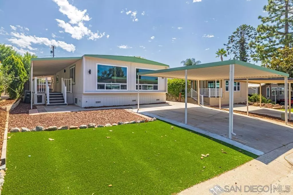 El Cajon, CA 92021,1120 Pepper Dr #79