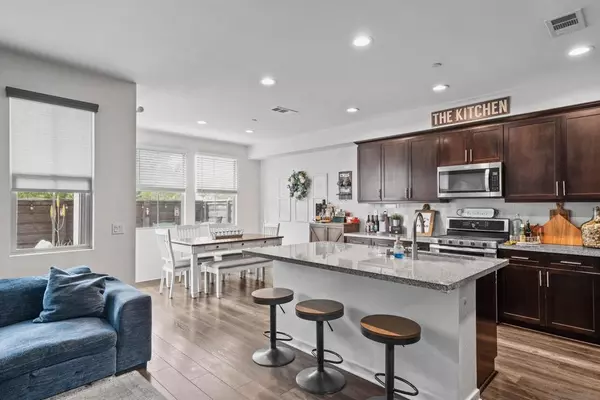 2075 Tango Loop #1, Chula Vista, CA 91915