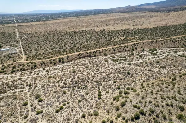 Llano, CA 93544,0 Puzzle Canyon RD