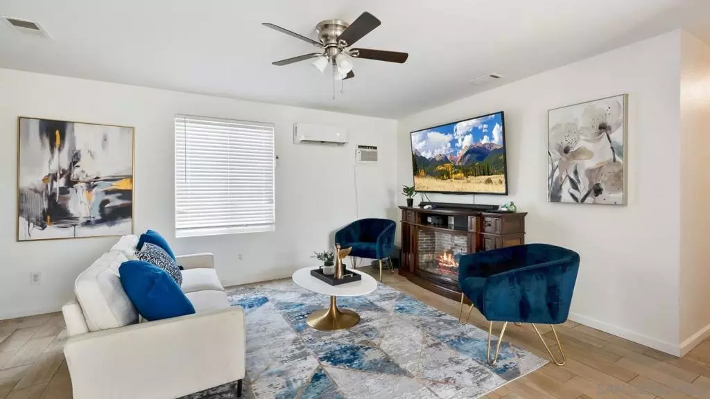 445 Kempton St, Spring Valley, CA 91977