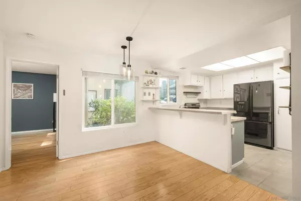 San Diego, CA 92115,6544 College Grove Dr #71