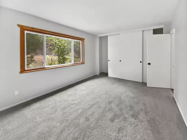 Poway, CA 92064,17759 Saint Andrews Dr