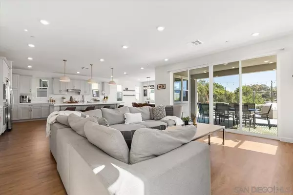 Escondido, CA 92026,1457 Natalia Court