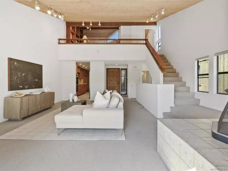 616 W Lewis St, San Diego, CA 92103