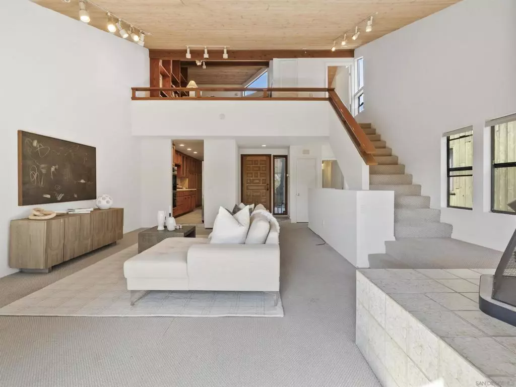 San Diego, CA 92103,616 W Lewis St