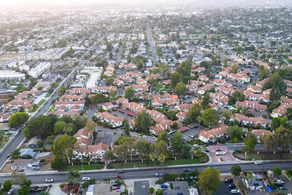 Escondido, CA 92025,1651 S Juniper St S #10