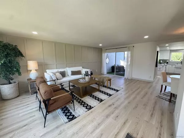 San Diego, CA 92128,16566 Caminito Vencinos #31
