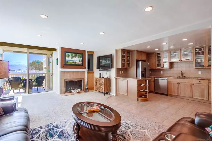 4016 Gresham Street #C2, San Diego, CA 92109