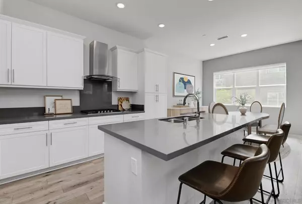 Chula Vista, CA 91915,2035 Bravo Loop #3