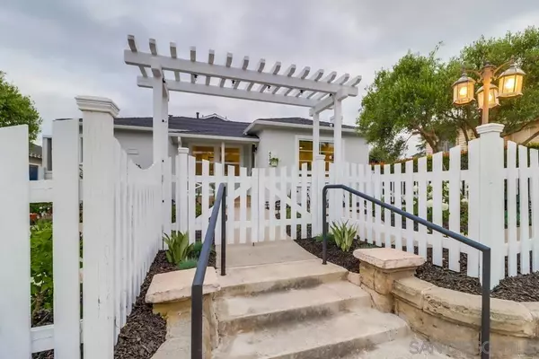 La Mesa, CA 91941,4584 3rd St.