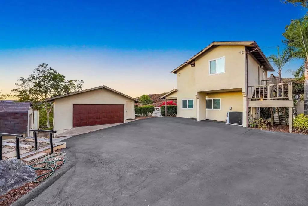 Lakeside, CA 92040,1206 Thistle Braes Ter