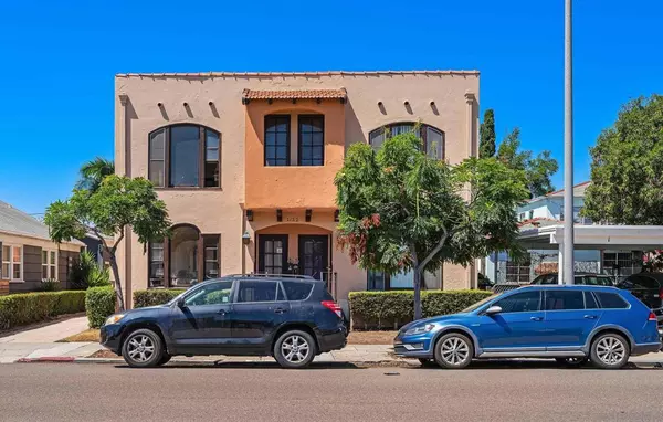 San Diego, CA 92104,2122 30th St