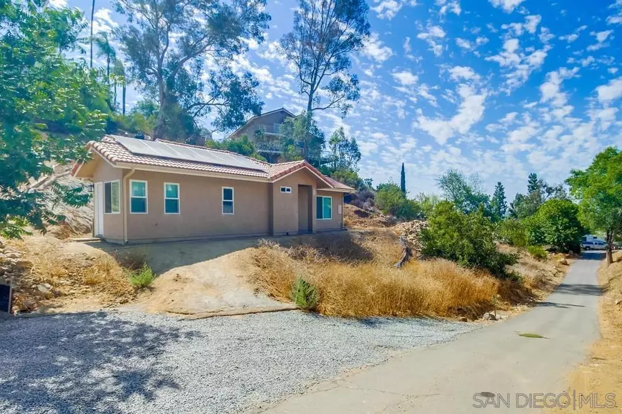 4314 Nabal Dr, La Mesa, CA 91941