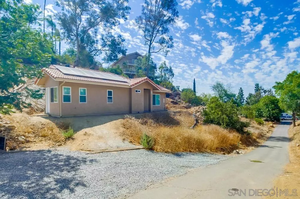 La Mesa, CA 91941,4314 Nabal Dr