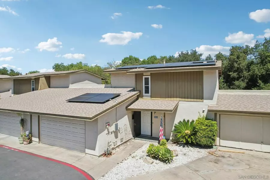 9055 Calle Lucia, Lakeside, CA 92040