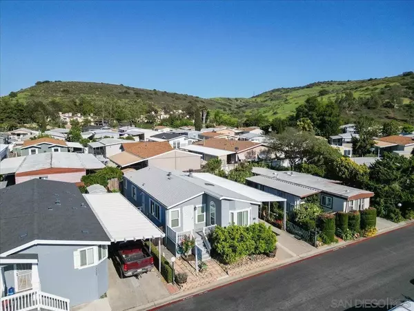 Poway, CA 92064,13327 Casa Vista St