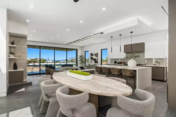 Solana Beach, CA 92075,147 S Rios Ave