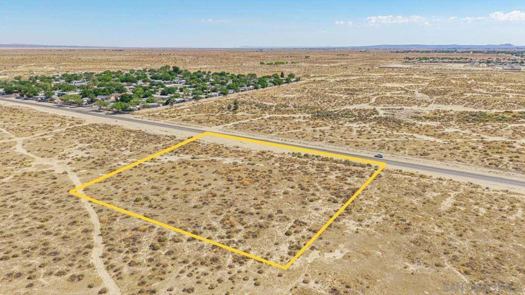 Lancaster, CA 93535,0 Challenger WY