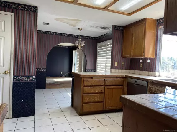 Ramona, CA 92065,16333 Oak Springs Drive