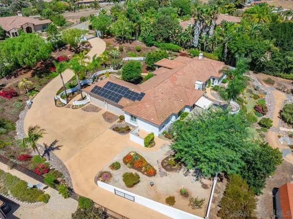 2860 Via Rancheros Way, Fallbrook, CA 92028