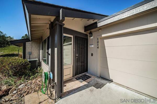 Vista, CA 92084,1414 Market St