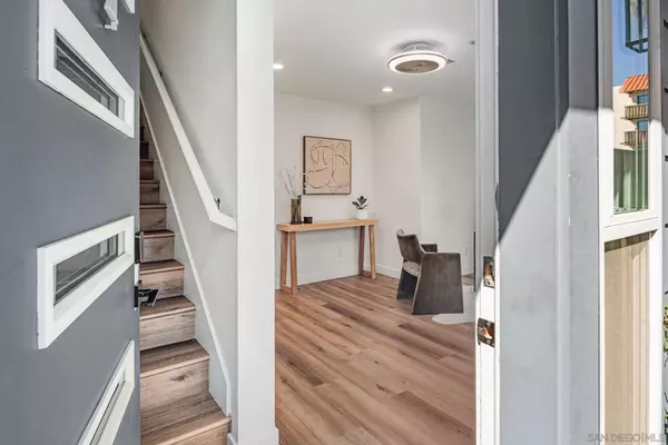 San Diego, CA 92103,3740 3rd Ave #A4