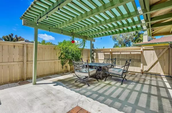 San Diego, CA 92126,10112 Caminito Volar