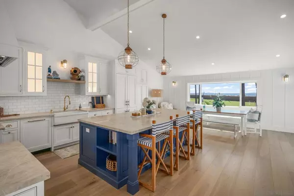24 Bahama Bend, Coronado, CA 92118