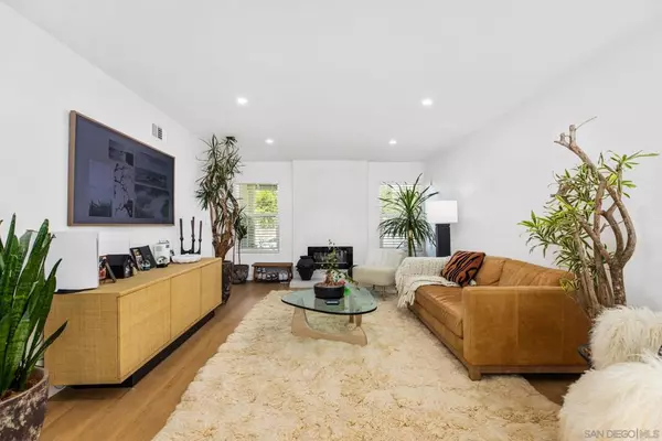 Poway, CA 92064,13233 La Venta Dr