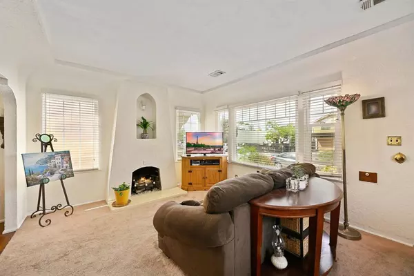 San Diego, CA 92104,4337 Felton St