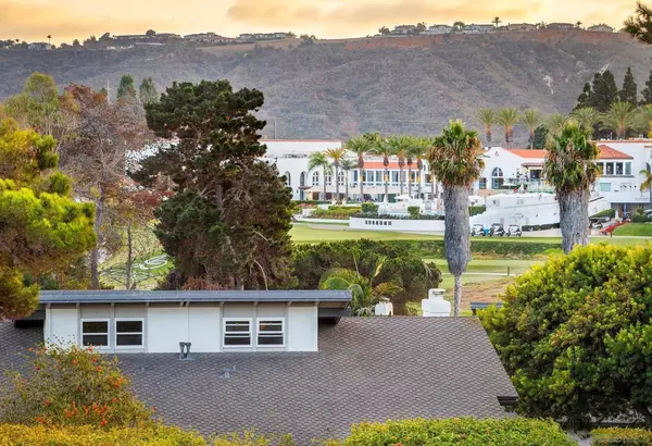 Carlsbad, CA 92009,7325 Alicante Rd #A